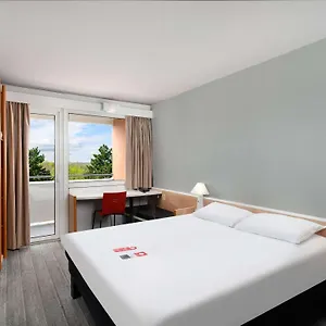 https://ibis-budapest-aero-hotel.inbudapesthotels.com
